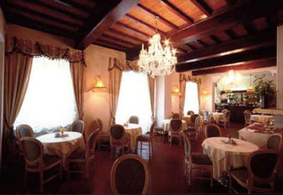 Grand Hotel Villa Patrizia มอนตาโยเน ร้านอาหาร รูปภาพ